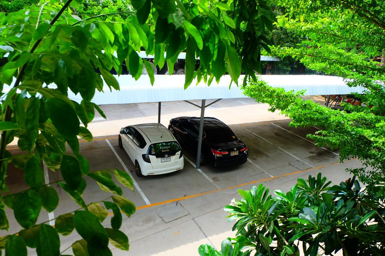 Rak Kun Resort 2 Nakhon Sawan Exterior photo