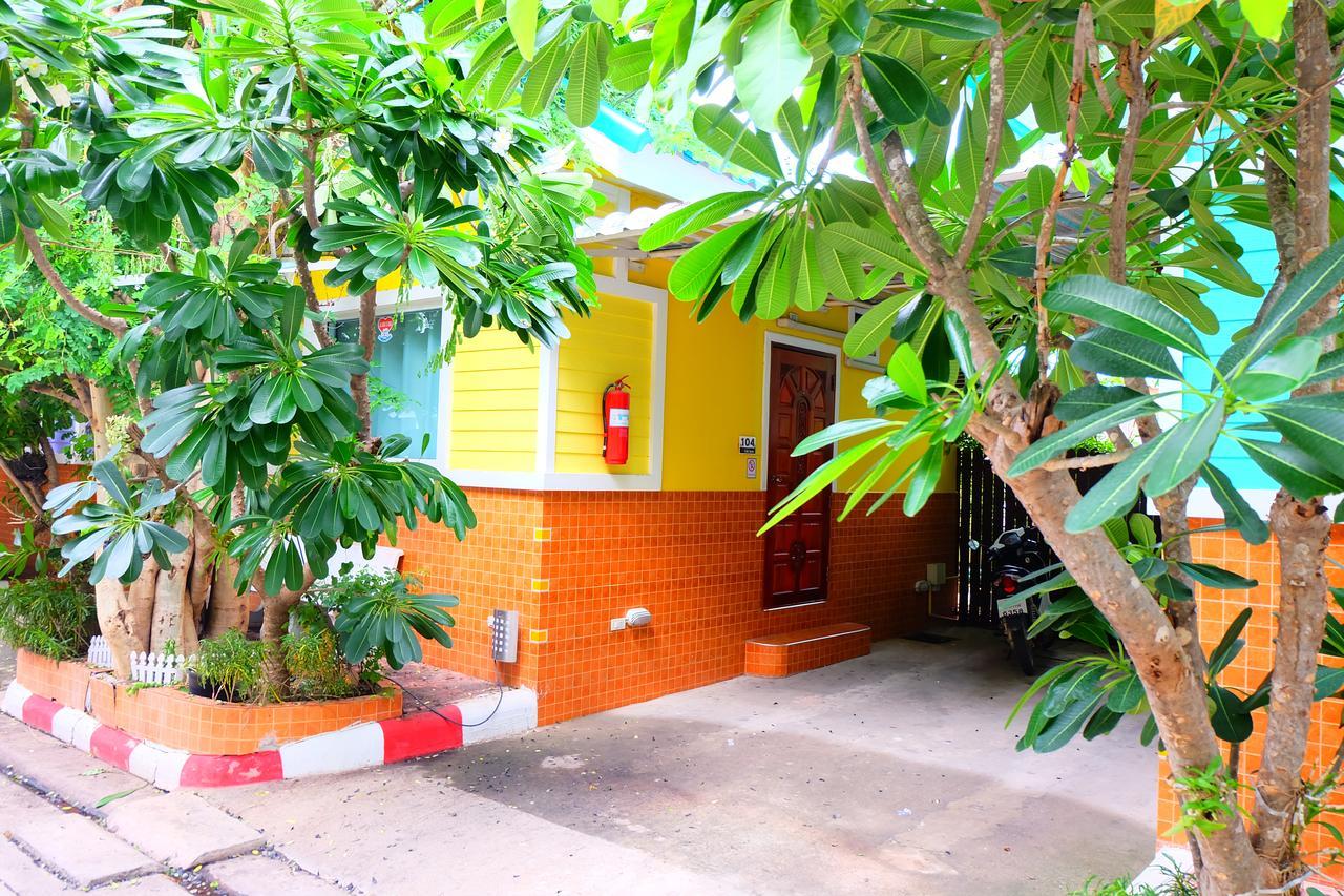 Rak Kun Resort 2 Nakhon Sawan Exterior photo