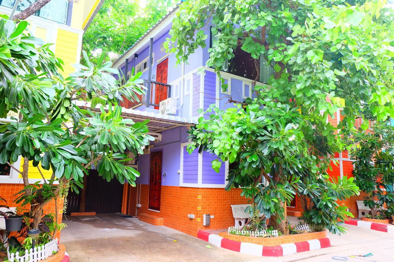 Rak Kun Resort 2 Nakhon Sawan Exterior photo